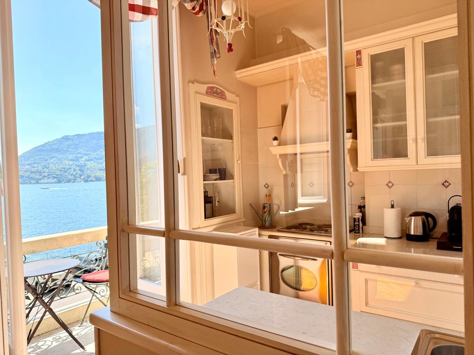 Belle Ile Lake View Suite Cadenabbia Exterior foto
